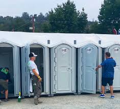 Best Deluxe Portable Toilet Rental  in Reamstown, PA